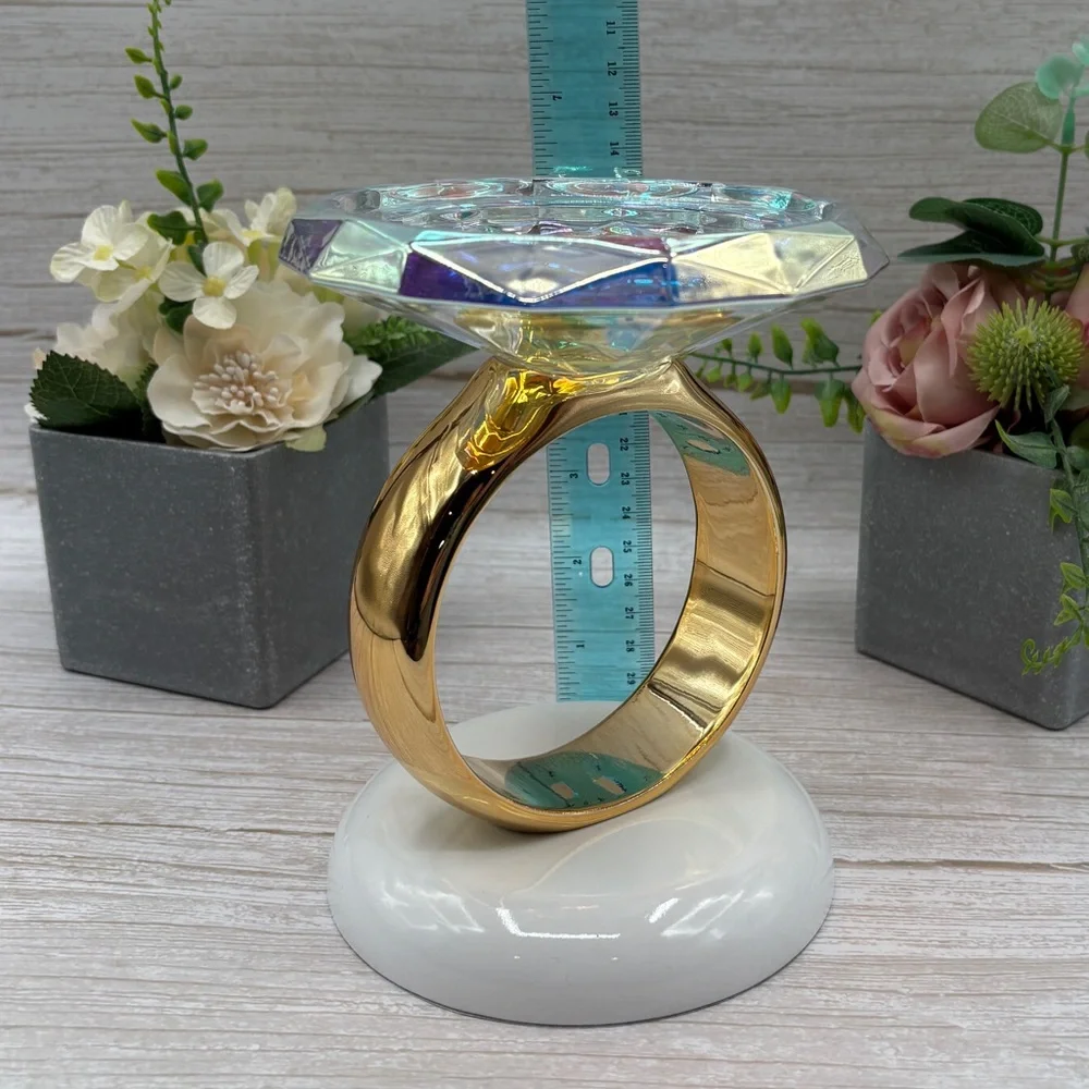 Diamond Ring 3-Wick Pedestal Candle Holder from Bath & Body Works - Picture 13 of 15